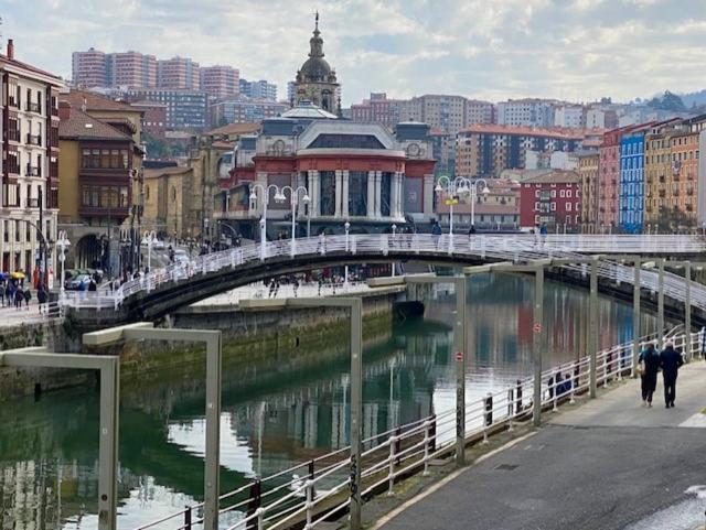 ビルバオPiso De Diseno Con Vistas A La Ria.アパートメント エクステリア 写真